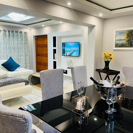 Cozier Glitz Villa Cape Town Eksteriør bilde