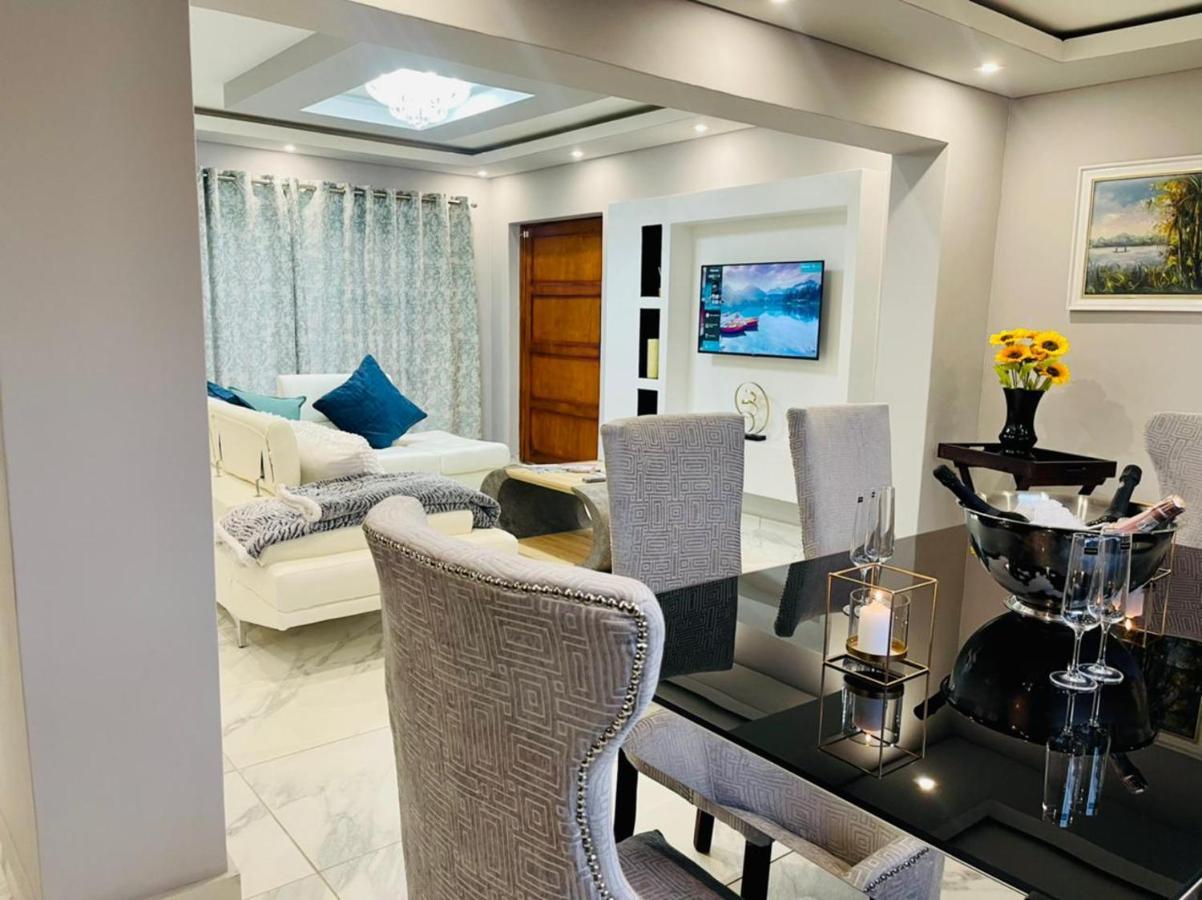 Cozier Glitz Villa Cape Town Eksteriør bilde