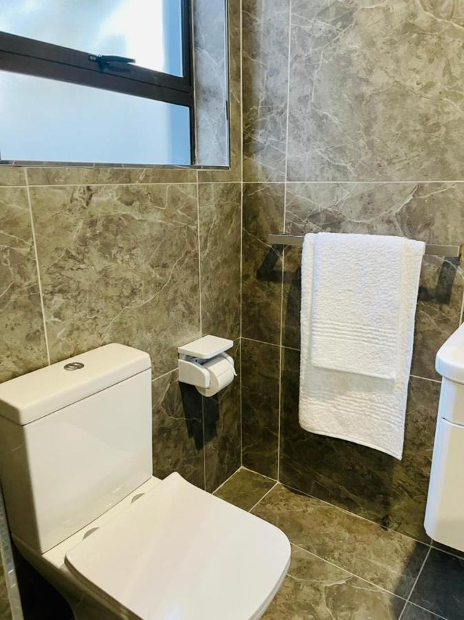 Cozier Glitz Villa Cape Town Eksteriør bilde