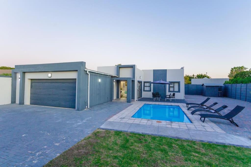 Cozier Glitz Villa Cape Town Eksteriør bilde